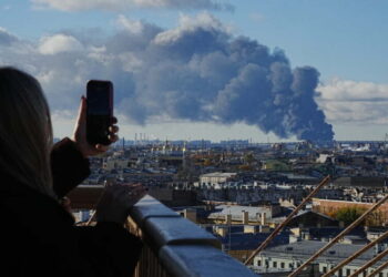 St. Petersburg oil facilities ablaze as Ukraine launches more than 1,000 drones at Russia