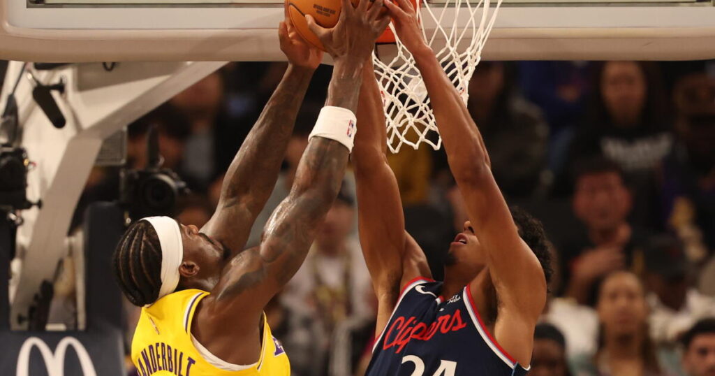 ‘A true professional’: Jarred Vanderbilt leads Lakers’ bench unit against Clippers