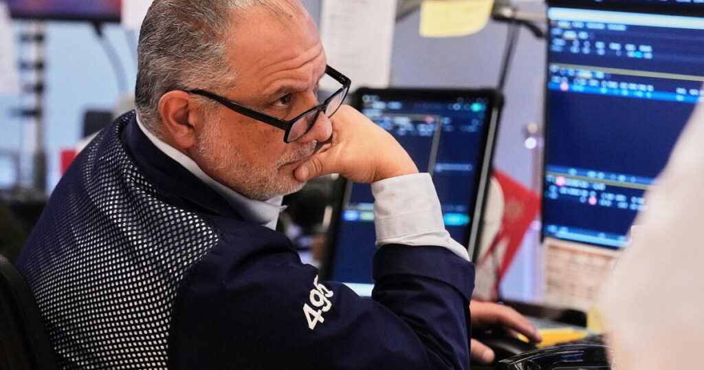 Wall Street rises as AI stocks keep swinging