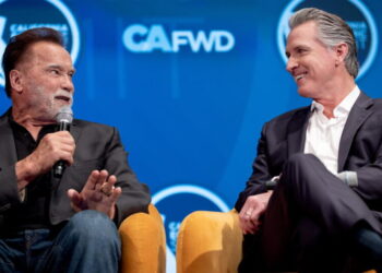 A little bipartisan bromance as Schwarzenegger, Newsom laud California’s climate-change wins