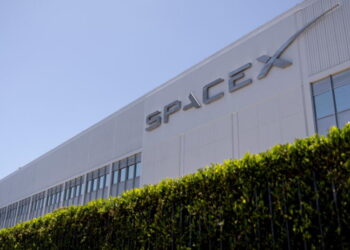 Behind Elon Musk’s plans for a mega-merger of SpaceX and Tesla