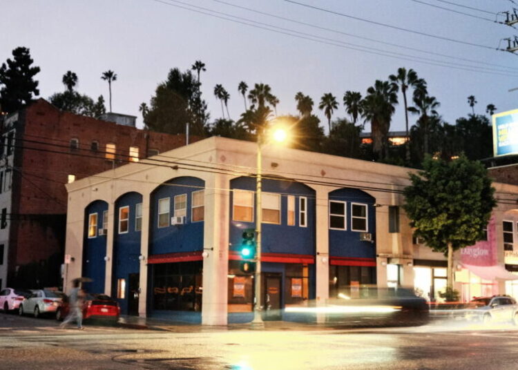 Swingers diner launches in Silver Lake with a takeout window that’s open til 3 a.m.