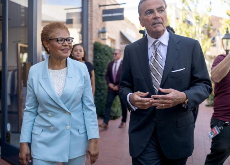 Former Bass opponent Rick Caruso now says he will vote for her reelection as mayor