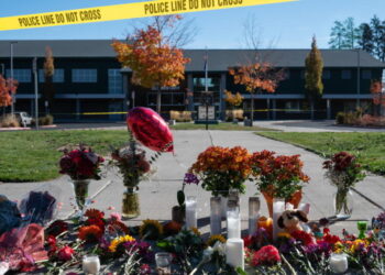 Oregon father is the latest armed civilian to confront a gunman in a U.S. mass shooting