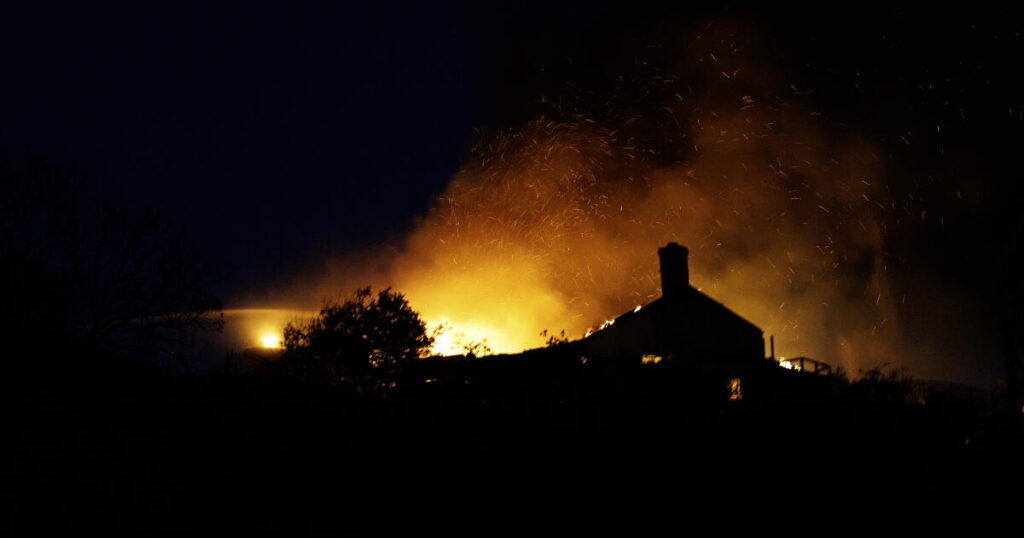 SoCal braces for more Santa Ana winds as fire destroys homes in Orange County