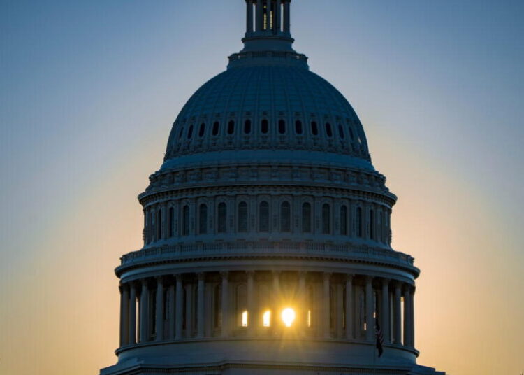 Illinois man charged with mailing white powder to members of Congress