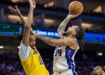 Ziaire Williams looks to continue providing energy boost to Lakers