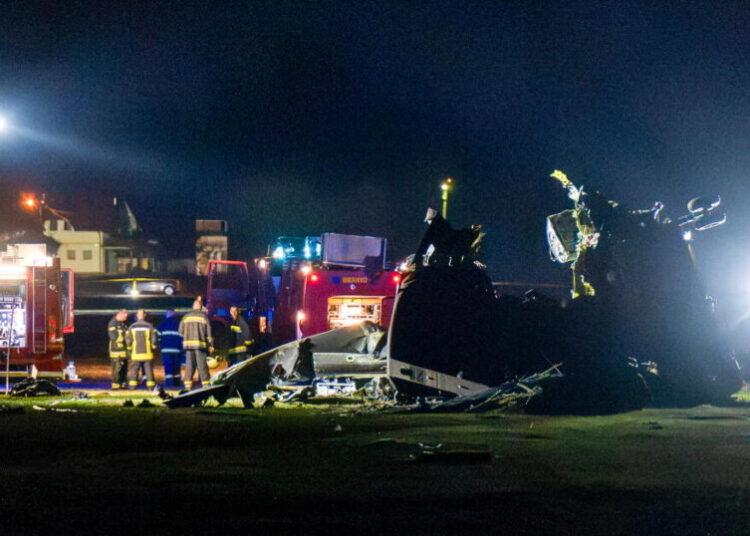 A helicopter with the EU force in Bosnia crashes, killing 4 people and injuring 11