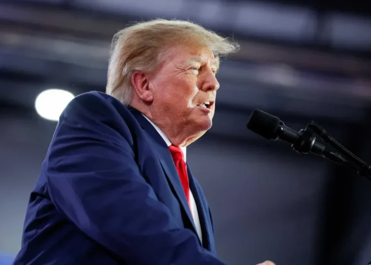 Alarm as Trump belts out ‘uncontrolled noise’ during Iowa rally: ‘Wild’