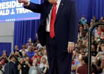 Trump’s ‘terrifying’ leap into Ramaswamy ad drama has GOP base ‘outraged’: analysts