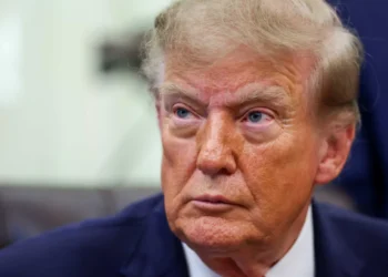 Trump’s Oval Office prayer masterminded by accused ‘con artist’ with phony degrees: report