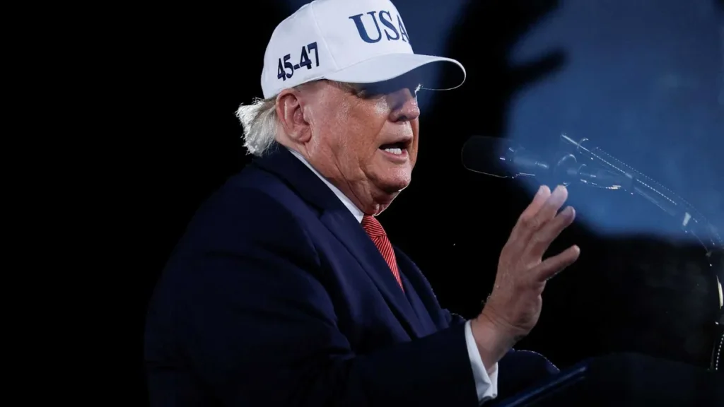 Trump torched as ‘thug’ for threatening sick families with ‘extortion’