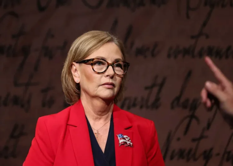 Darline Graham suffers stinging blow at hands of ex-GOP governor days before Election Day