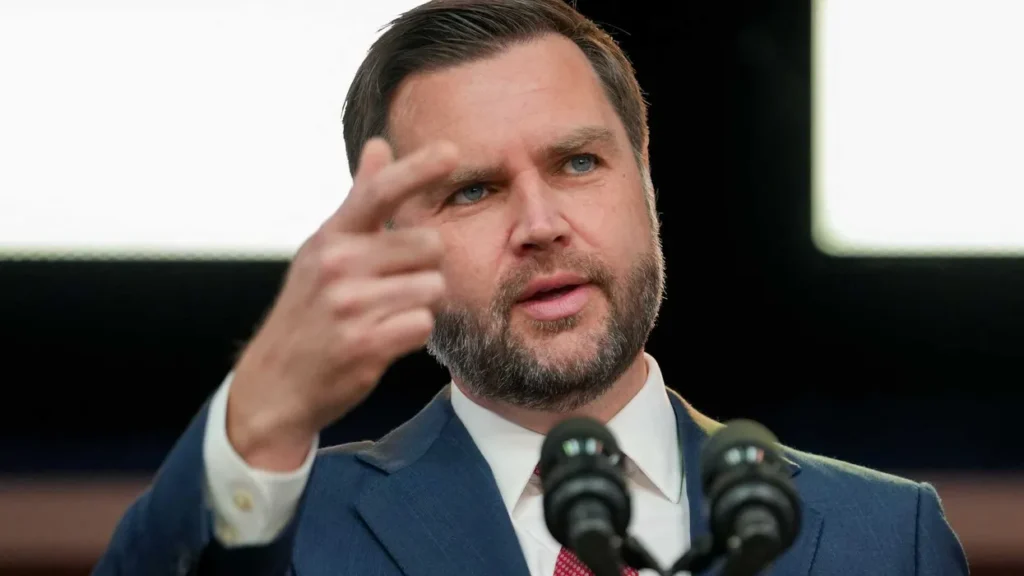 JD Vance’s bizarre new rally routine already ‘backfiring’ among conservatives: report