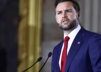 JD Vance called out by reporter at center of Trump’s Oval Office meltdown: ‘Have the guts’