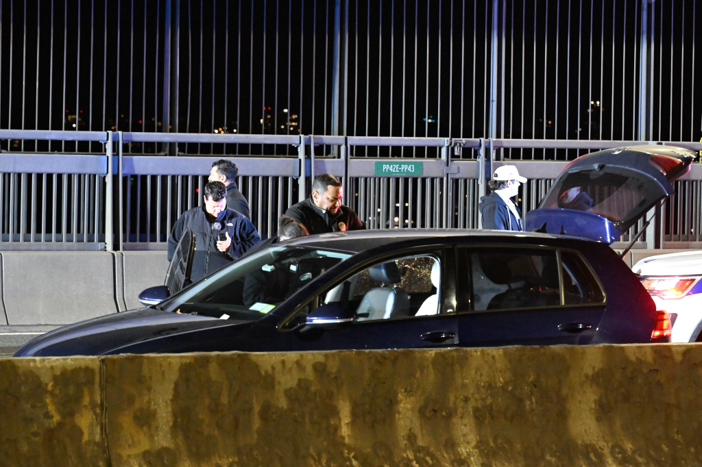 A victim is dead on the scene following a fatal shooting on the eastbound George Washington Bridge on Tuesday, Oct. 20, 2026.