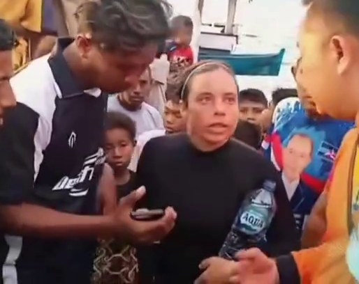 Tourists found in Indonesia after 24 hours missing at sea.