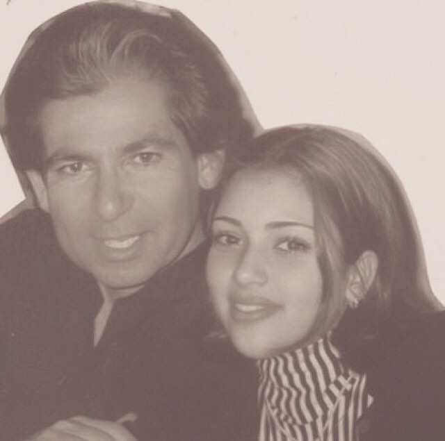 Kim Kardashian and her father, Robert Kardashian Sr.
