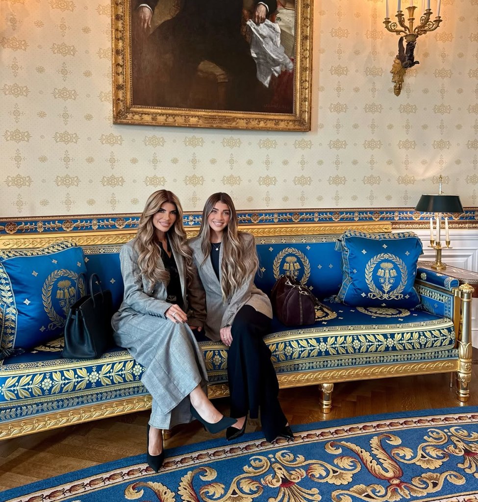 Teresa Giudice and her daughter Gia Giudice pose for a photo on a blue sofa at the White House.